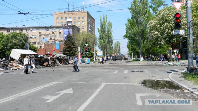 В Мариуполе стреляют! Есть раненые