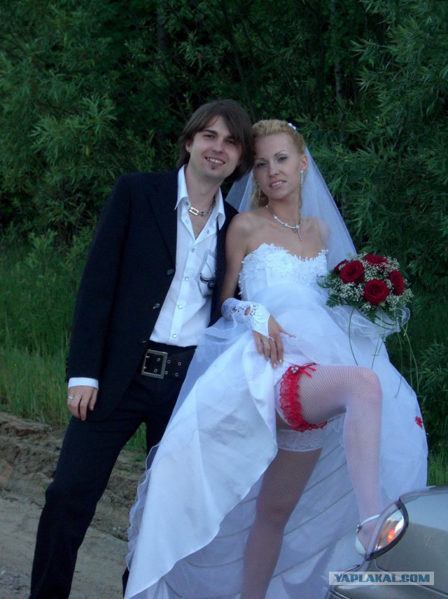 Онлайн подглядел за невестой свадьбой ласкает киску девушки