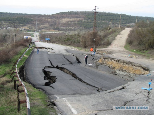 Керченский мост. 50% готовности.В следующем году автомобильное движение по мосту будет открыто