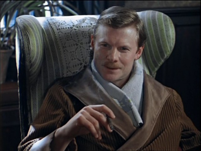 Отставной лейтенант Ватсон считал, что живет он бедно