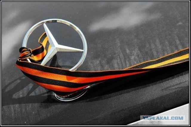 Госдума приняла закон о штрафах до 5 миллионов рублей за осквернение георгиевских лент