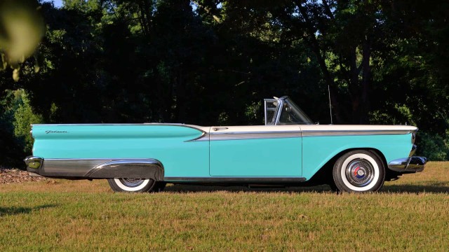 1959 Ford Fairlane 500 Galaxie Skyliner. Автопятница №51