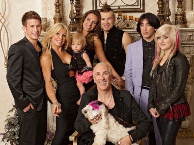 Музыка и музыканты:  Dee Snider