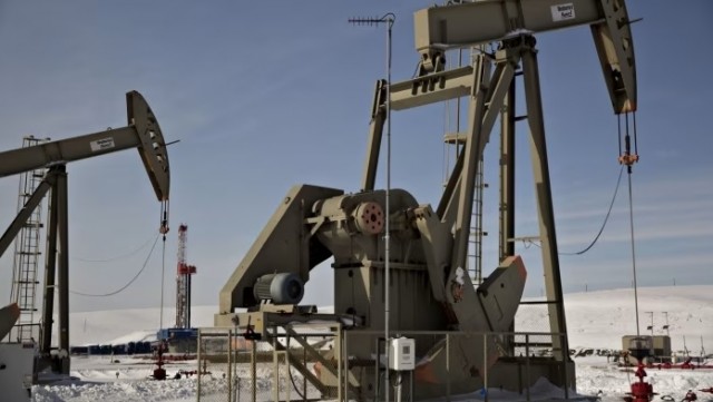 Падение цен ставит под угрозу добычу сланцевой нефти в США