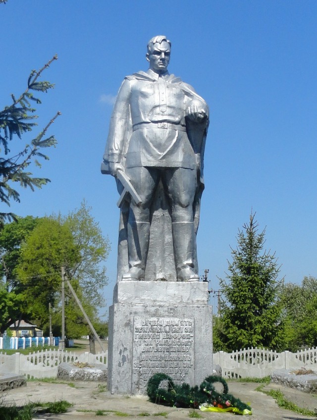 Памятники жертвам ОУН-УПА