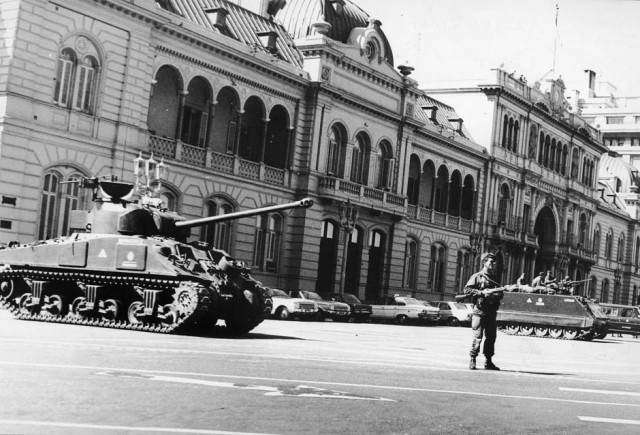 Диктатура военных: что бывает, когда к власти приходят люди с автоматами