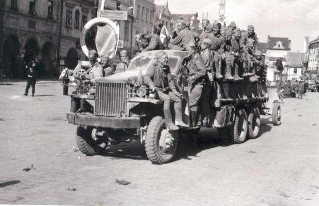 20 век в цвете. 1944 год. Воюющий мир 3/4 века назад