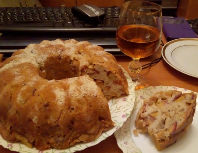 Пироги для чайников 4. Шарлотка из кукурузной муки.