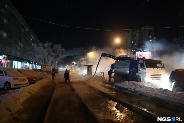 В Новосибирске введен режим ЧС.