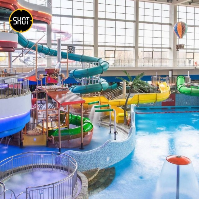 Мужчина задержан за надругательство над школьницей в московском аквапарке.