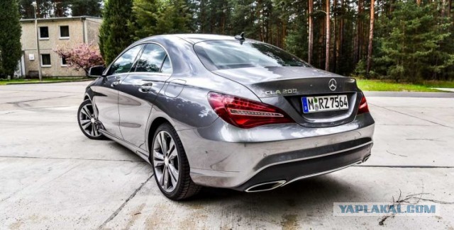 В автосалоне нашли выход для тех, кому не хватает денег на s-class