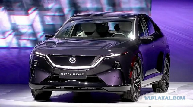 В Китае стартовали продажи кроссовера Mazda EZ-60.  Как ни странно,он почему то дешевле Лада Веста.