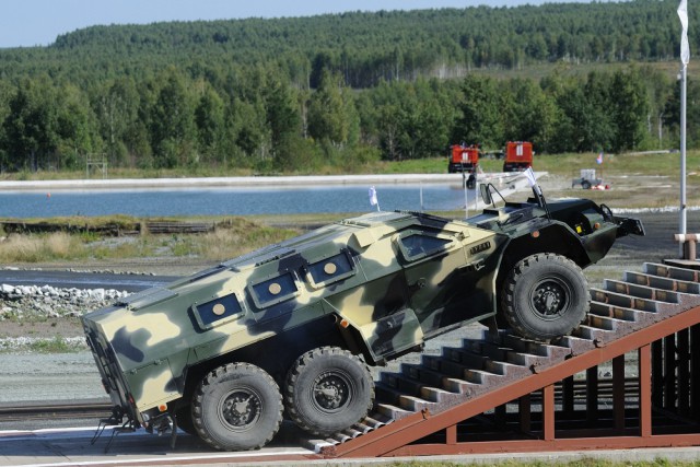 С днём военного автомобилиста!