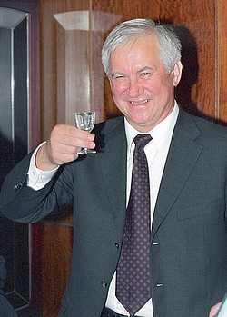 Уголовное дело бывшего воронежского губернатора прекращено