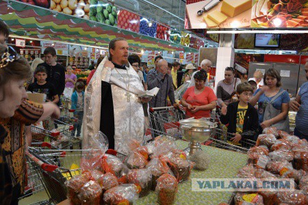 РПЦ предложила ограничить торговлю по воскресеньям ради укрепления семей