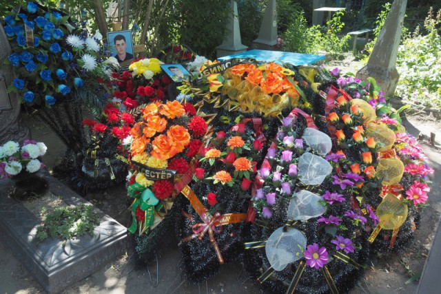 «Везде бред». Почему семья выпавшего из поезда воронежца сомневается в версии силовиков