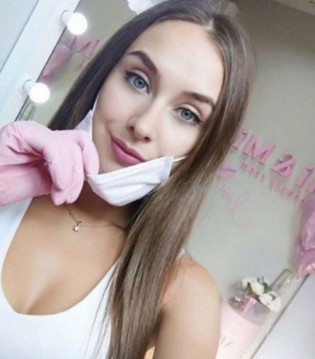 Девушки в майках из социальных сетей