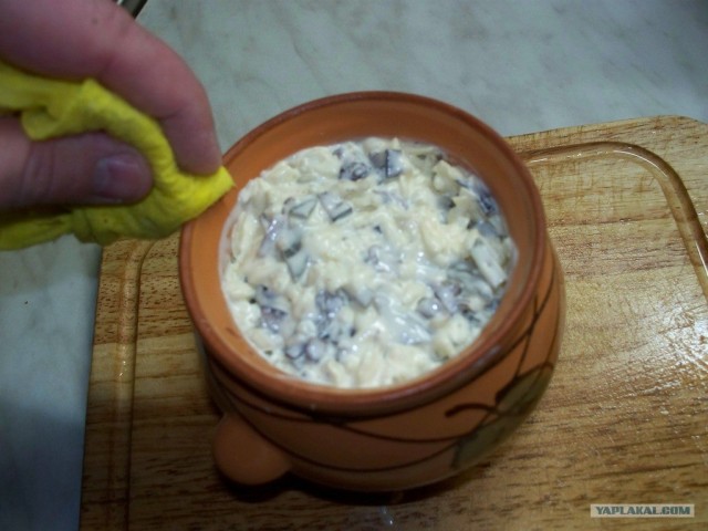 Горшочки со свининой по-холостяцки