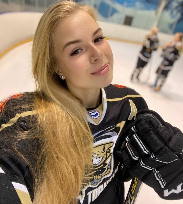 Спортивные девчата