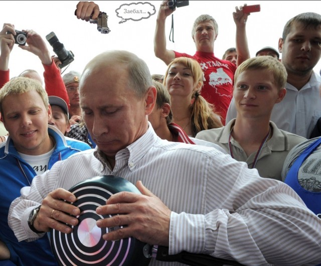 Ломаю спички, гну бумагу...