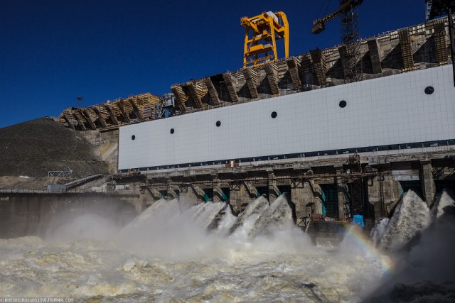 Богучанская ГЭС