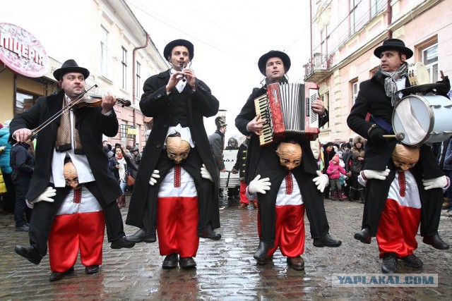 Минкульт обнародовал зарплаты руководителей музеев и театров