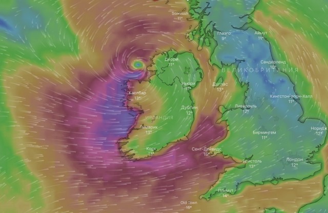 "К концу недели Британию смоет: высота волн от урагана Лоренцо достигнет 30 метров!"