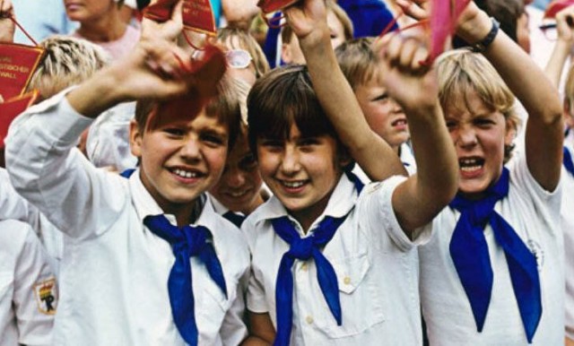 Как выглядели пионеры социалистических стран Европы. Их форма, значки и галстуки