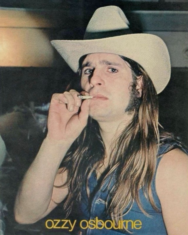 Мир прощается с OZZY