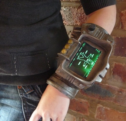 Пип-Бой 3000 из Fallout