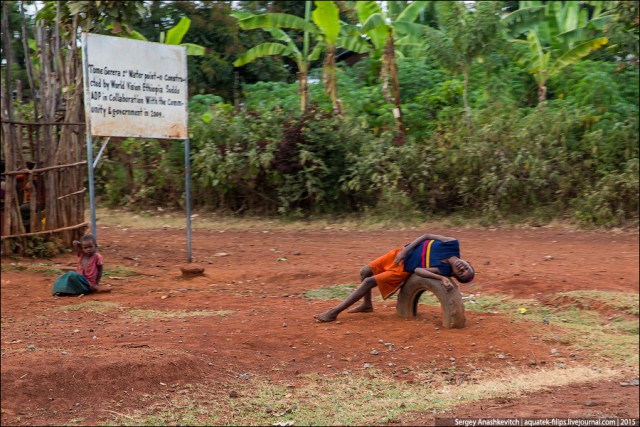 Люди, которые сидят или "работящие африканцы"