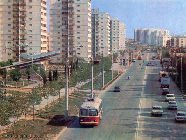 Дарите детям самолёты!