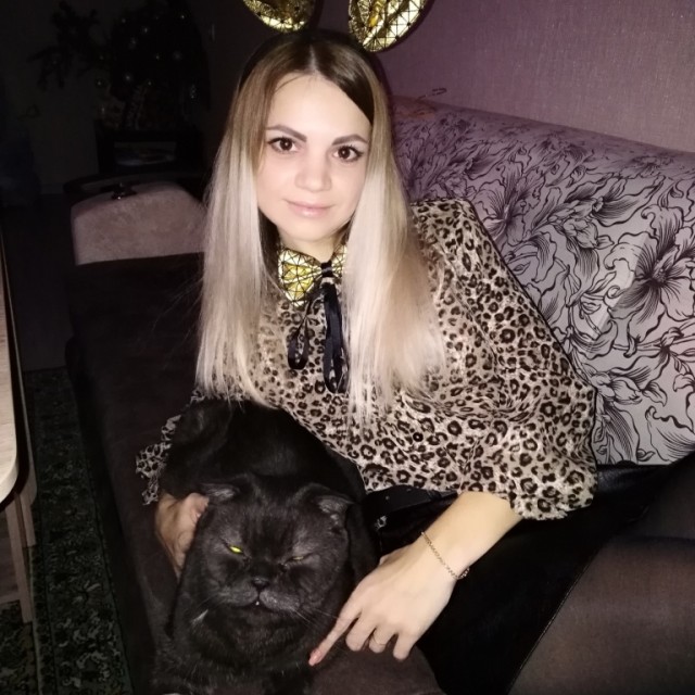 Девушки котовторника