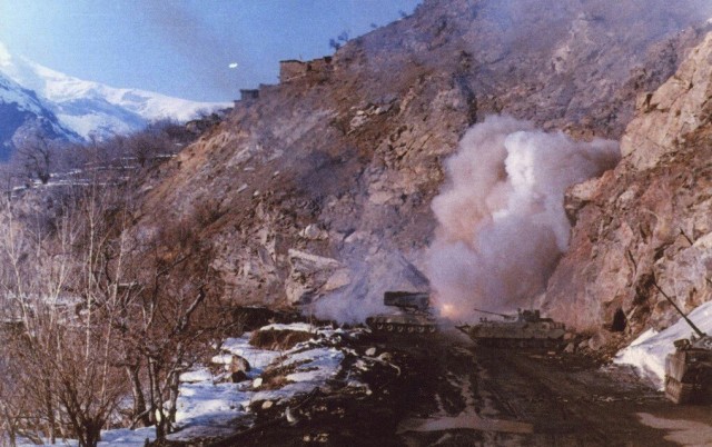 Фотографии связанных с историей Красной и Советской Армии.