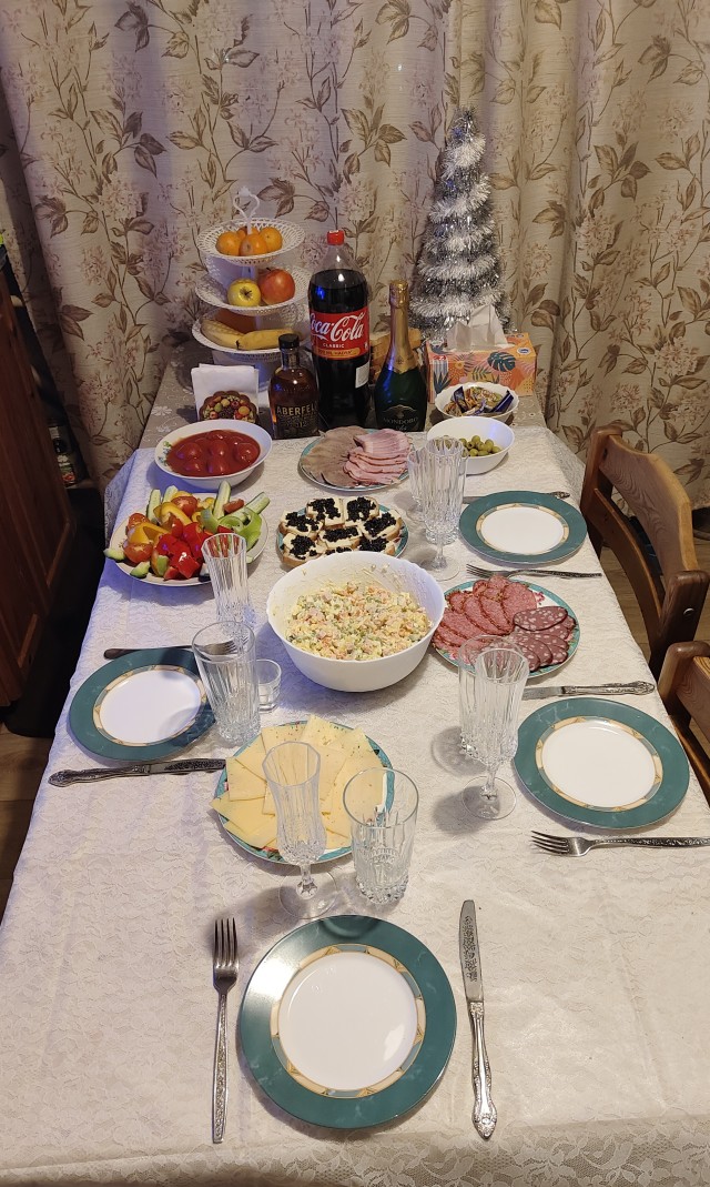 Какой стол, такой и стул!
