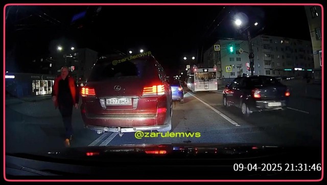 Неадекватного водителя Лексуса оперативно нашли и задержали
