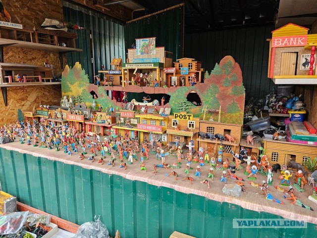 Подмосковная барахолка