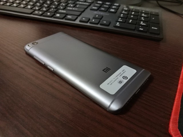 Продам Xiaomi Mi5S