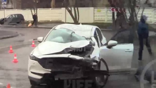 Еще одна красивая серая будка...