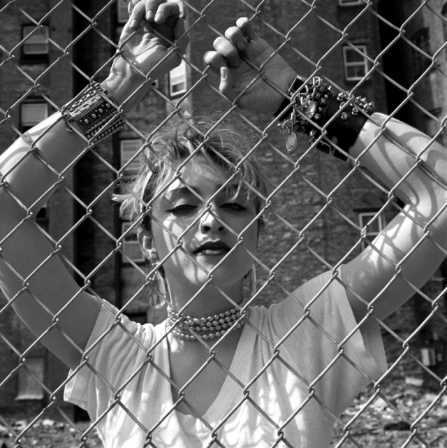 Первая фотосессия  Мадонны