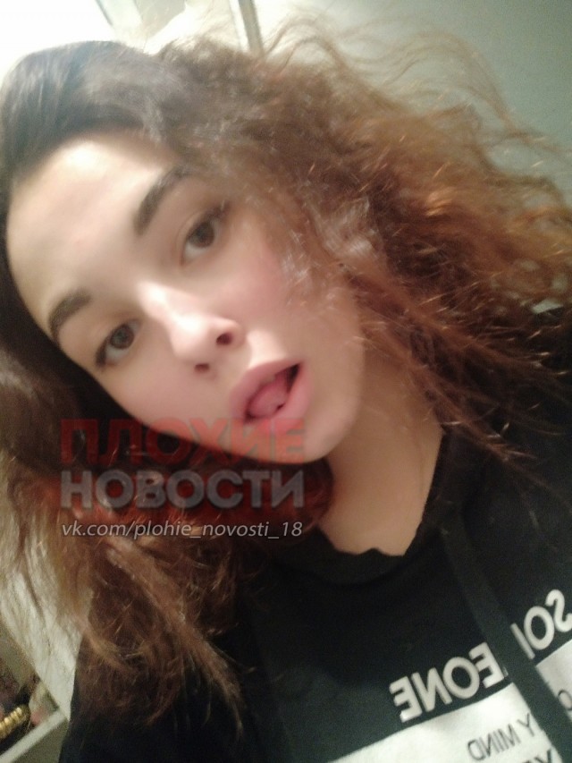 В Москве в квартире нашли тело убитой 15-летней девочки. У неё обнаружено несколько ножевых ранений