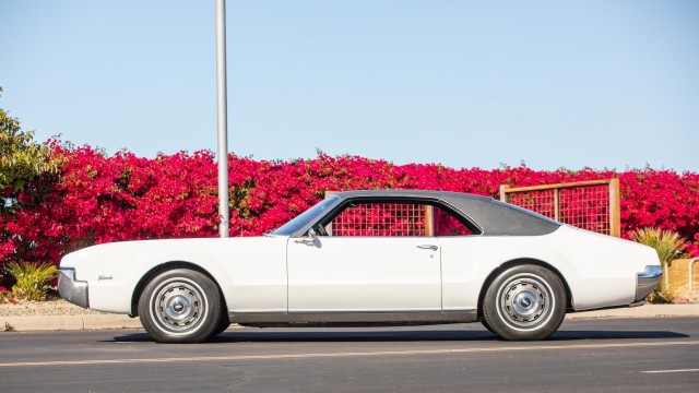 Oldsmobile Toronado Gen1 1966–70