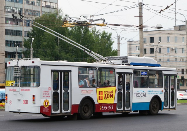 Игра на ЯПе: Угадай АВТО-9