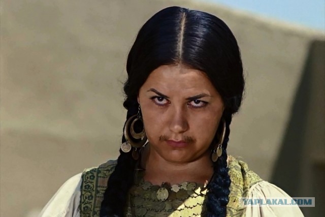 Как изменилась актриса, сыгравшая усатую жену Абдуллы в «Белом солнце пустыни»