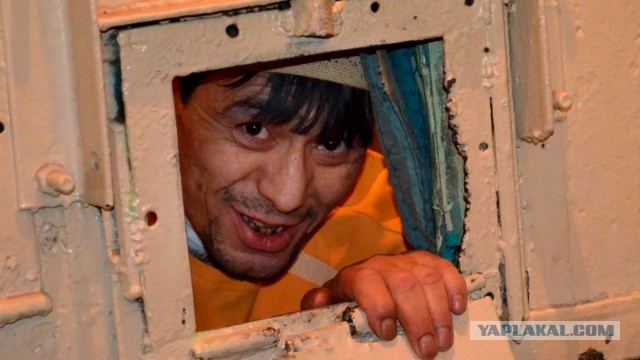 Ревнивый муж три дня держал любовника жены на цепи