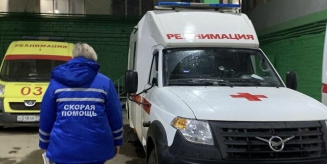 Водителям скорой после жалобы на прибавку в 720 рублей повысят зарплату