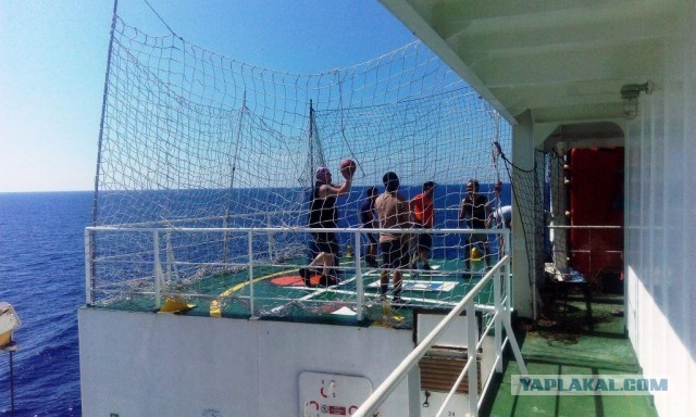 Моряк поделился секретами своей профессии и рассказал, каково это — не видеть суши много месяцев подряд