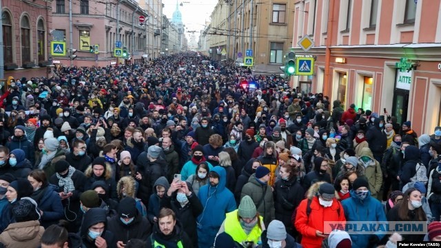 Немого петербуржца оштрафовали за "скандирование лозунгов"