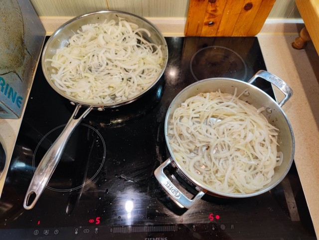 Пирог с мясом (говядина Велингтон)
