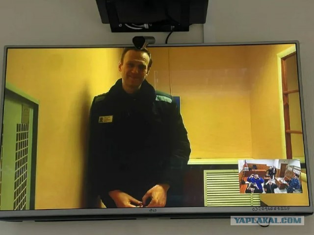 Алексею Навальному запросили 20 лет колонии строгого режима по делу об экстремизме